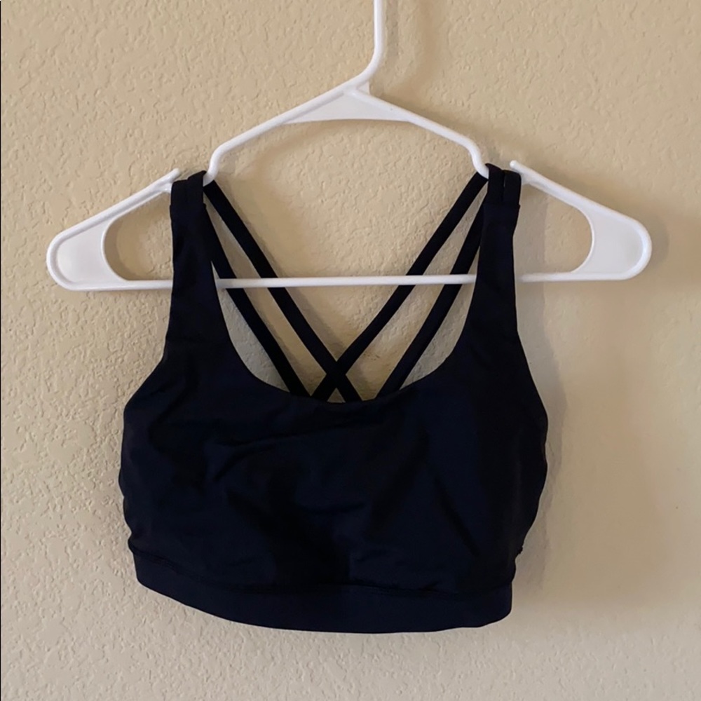 Lululemon-Black Energy Sports Bra